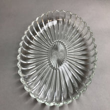 Load image into Gallery viewer, Heisey Crystal Glass Serving Dish
