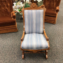 Load image into Gallery viewer, Antique Victorian Platform Rocker (38x22x26)
