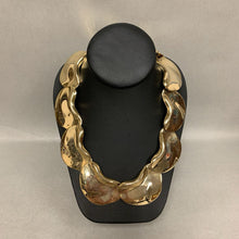 Load image into Gallery viewer, Vintage Goldtone Chunky Collar Statement Necklace (19&quot;)
