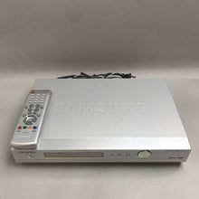 Load image into Gallery viewer, Samsung SIR-T451 Digital HDTV Tuner (2.5x14x9)
