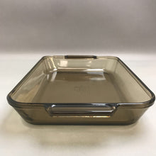 Load image into Gallery viewer, Anchor Hocking Ovenware Amber 4qt Rectangular Baking Dish #1044
