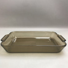 Load image into Gallery viewer, Anchor Hocking Ovenware Amber 4qt Rectangular Baking Dish #1044
