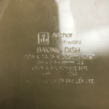 Load image into Gallery viewer, Anchor Hocking Ovenware Amber 4qt Rectangular Baking Dish #1044
