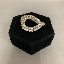 Load image into Gallery viewer, Vintage Clear Rhinestone Deco Brooch Pin (2")
