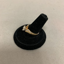 Load image into Gallery viewer, 14K Gold Cubic Zirconia Ring sz 8 (3.8g)
