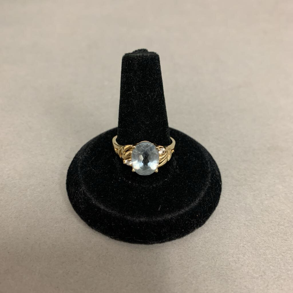 10K Gold Topaz Ring sz 8 (3.5g)