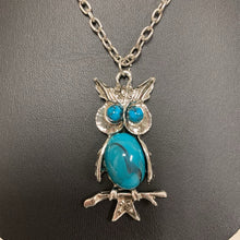 Load image into Gallery viewer, Vintage Faux Turquoise Cabochon Owl Necklace (2&quot; on 24&quot; Chain)
