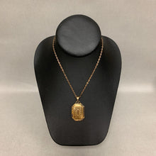 Load image into Gallery viewer, Vintage Hayward Gold Filled Rectangular Photo Locket on 14&quot; Toggle Chain
