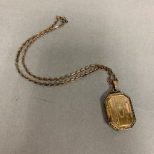 Load image into Gallery viewer, Vintage Hayward Gold Filled Rectangular Photo Locket on 14&quot; Toggle Chain

