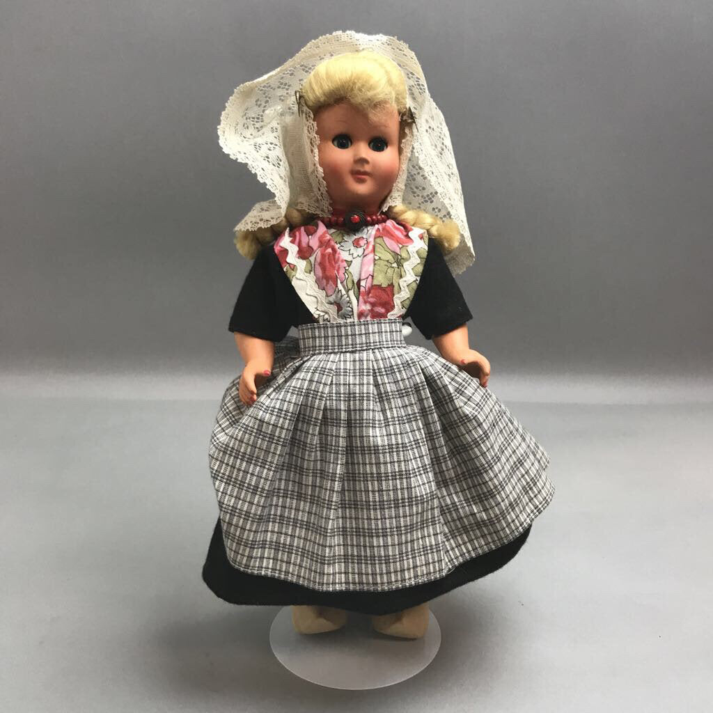 Vintage Collectible Dutch Doll (15in)