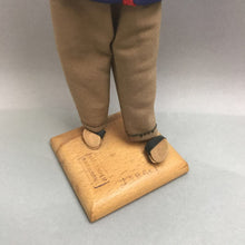 Load image into Gallery viewer, Hameshakem Israel Doll (9.5&quot;)
