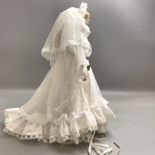 Load image into Gallery viewer, Vintage Porcelain Bride Doll (18in)
