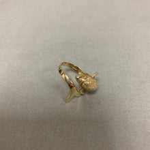 Load image into Gallery viewer, 14K Gold Wrap Around Dolphin Ring sz 7 (4.9g)
