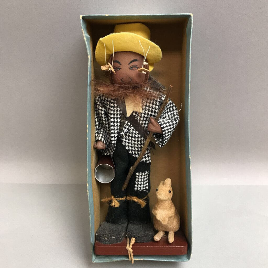 Australian Swagman w/ Kangaroo Doll (9