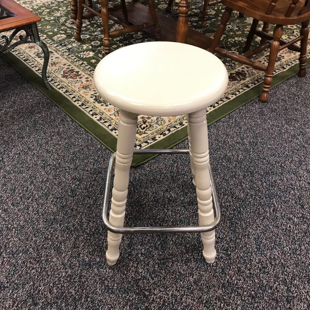Ivory Stool (24x14x14)