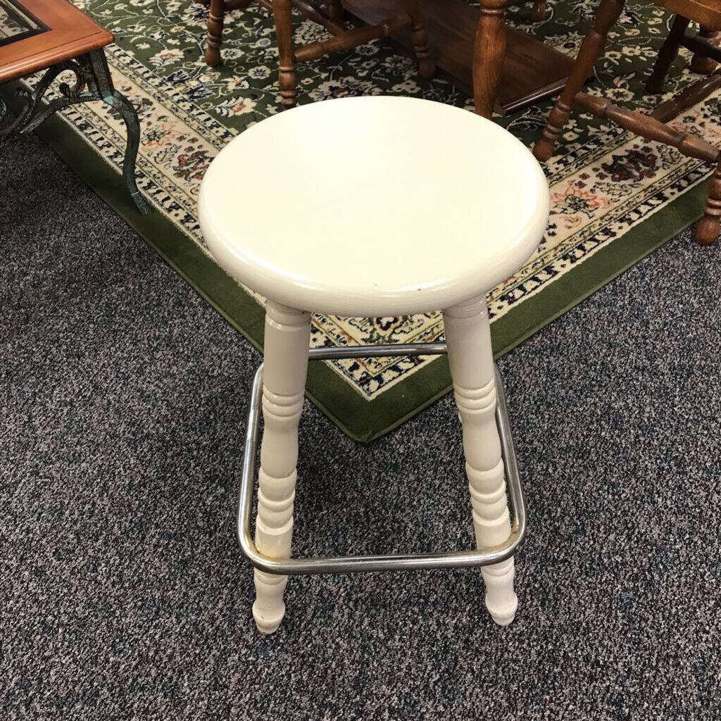Ivory Stool (24x14x14)