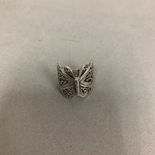 Load image into Gallery viewer, Sterling Filigree Butterfly Ring sz 6
