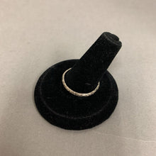 Load image into Gallery viewer, Sterling Ornate Thin Band Ring sz 10
