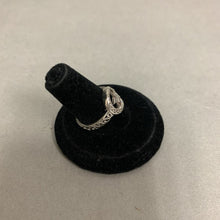 Load image into Gallery viewer, Sterling Moon Pentacle Ring sz 6
