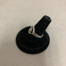 Load image into Gallery viewer, Sterling Moon Pentacle Ring sz 6
