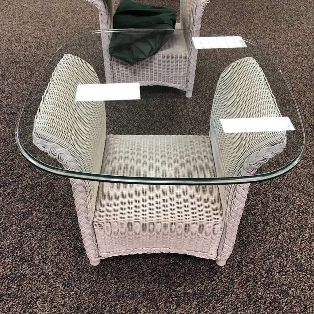 Lloyd Flanders White Wicker End Table Glass Top (21x24x24)