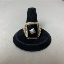 Load image into Gallery viewer, Vintage Sterling 18K Gold Top Onyx Ring sz 11

