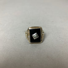 Load image into Gallery viewer, Vintage Sterling 18K Gold Top Onyx Ring sz 11
