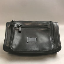 Load image into Gallery viewer, Vintage TUMI Leather Toiletry Bag
