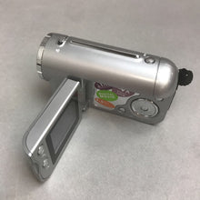 Load image into Gallery viewer, Global DV 136ZB 3.1MP Mini Digital Video Camera Silver
