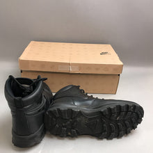 Load image into Gallery viewer, Nike Manoa Leather Men&#39;s boots size 9 black on black with Box
