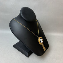 Load image into Gallery viewer, Vintage Barbara Mandrell Cameo Tassel Necklace (18&quot;)

