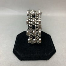 Load image into Gallery viewer, Vintage Thick Chain Link Statement Bracelet (7")
