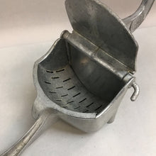 Load image into Gallery viewer, Vintage Wear Ever Aluminum Citrus Juicer (10&quot;)
