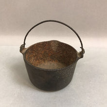 Load image into Gallery viewer, Griswold Cast Iron Deep Patty Bowl (2.5x4.25x4.25) (As-Is)
