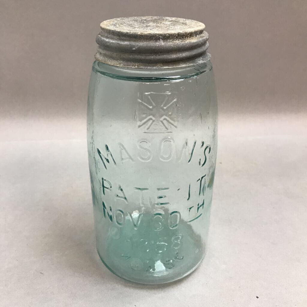Clear Mason's Patent 1858 Jar Quart