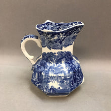 Load image into Gallery viewer, Mason&#39;s Vista Blue Hydra Jug (~6.25&quot;)
