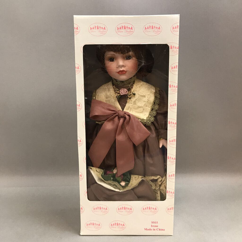 Show Stoppers Doll - Irene (17x7.5x5)