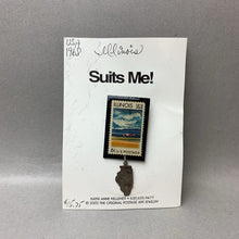 Load image into Gallery viewer, Vintage Suits Me Illinois Postage Art Brooch Pin (3")
