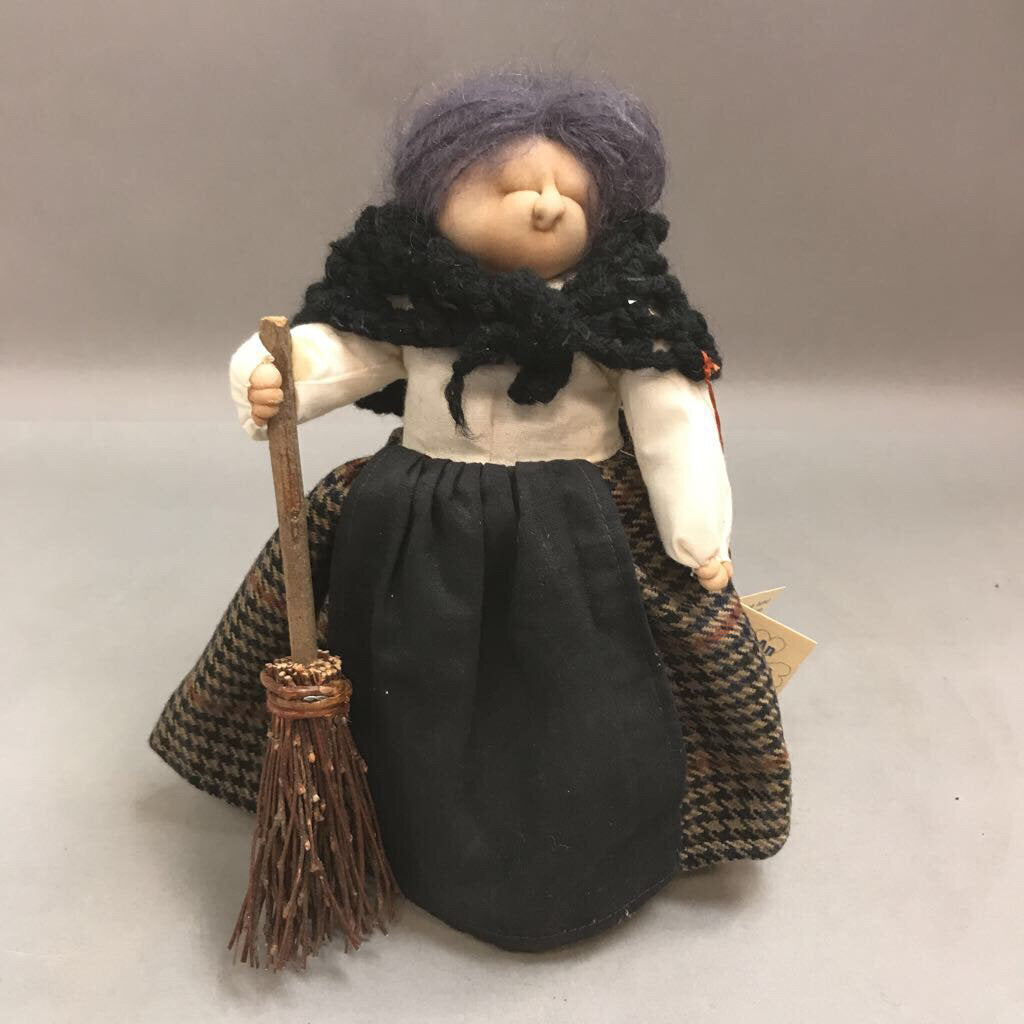 Vintage Irish Folk Art Hand Made by An Sean Clann Doll (10
