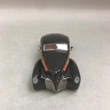 Load image into Gallery viewer, Harley-Davidson 1939 Lincoln Zephyr Custom Street Rod 1:43 Scale Die Cast (5.5in)
