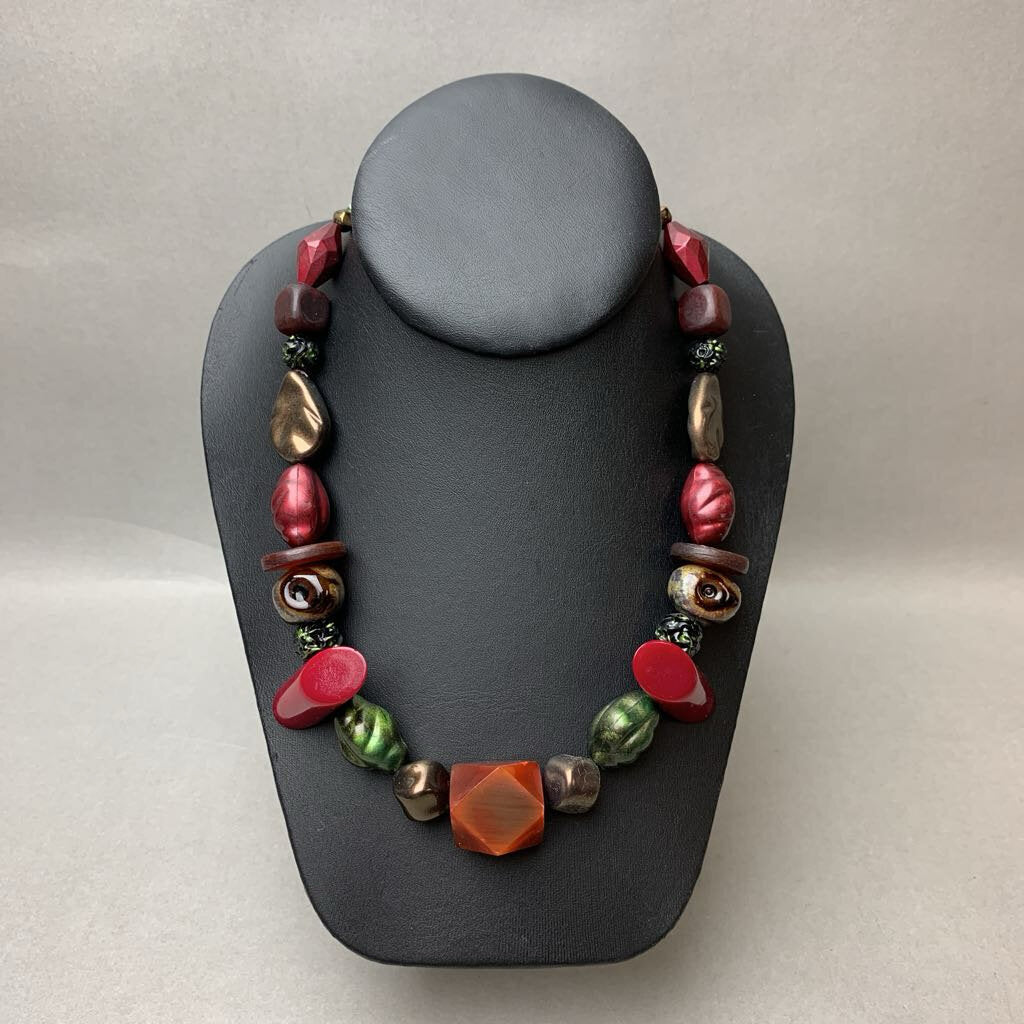 Therera Goodall Vintage Mixed Media Resin Ceramic Glass Bead Necklace (18