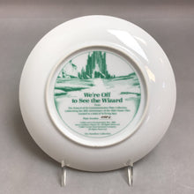 Load image into Gallery viewer, Wizard of Oz The Wonderful Wizard of Oz Collection Plate (8.5in)
