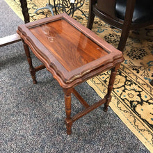 Load image into Gallery viewer, End Table with Glass Display Top (19x22x14)
