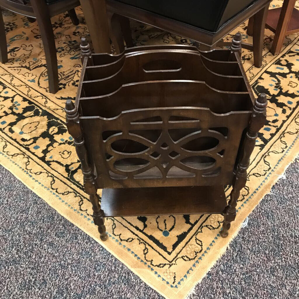 Magazine Stand Rack (22x16x11)
