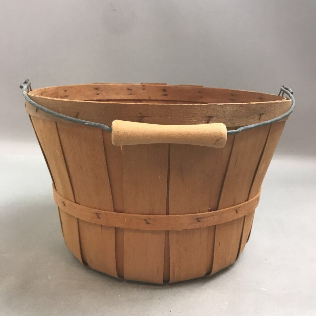 Woven Basket (8inx11.5in)