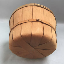 Load image into Gallery viewer, Woven Basket (8inx11.5in)
