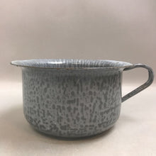 Load image into Gallery viewer, Gray Enamelware Chamber Pot (5x10.5x8.5)
