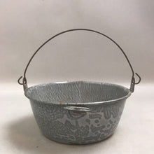 Load image into Gallery viewer, Grey Enamelware Batter Pan (3x7.5x7.5)
