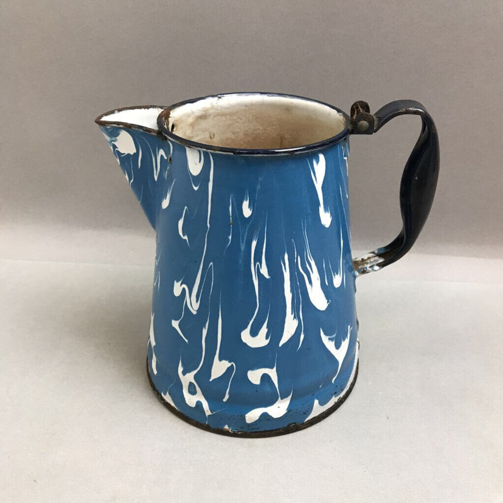 Vintage Enamelware Coffee Pot (7.5in)