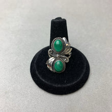 Load image into Gallery viewer, Vintage Sterling Malachite Two Stone Flourish Ring sz 6.5
